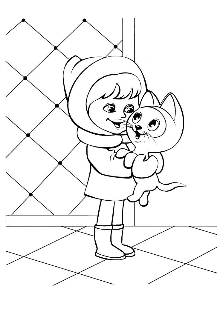 Девочка держит котенка Гава у ограждения