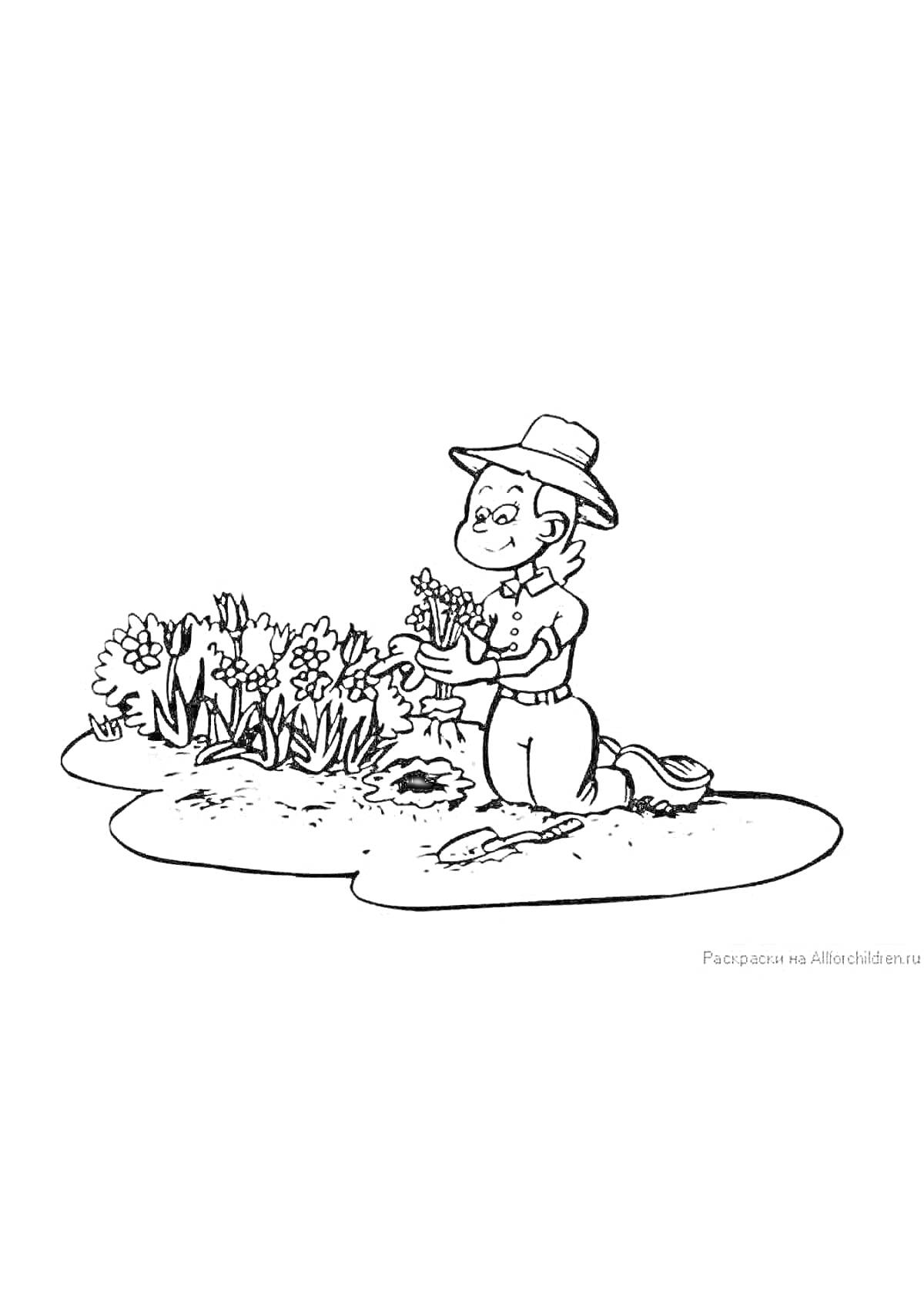 На раскраске изображено: Садовник, Цветы, Клумба, Шляпа, Работа в саду, Лопата, Кусты