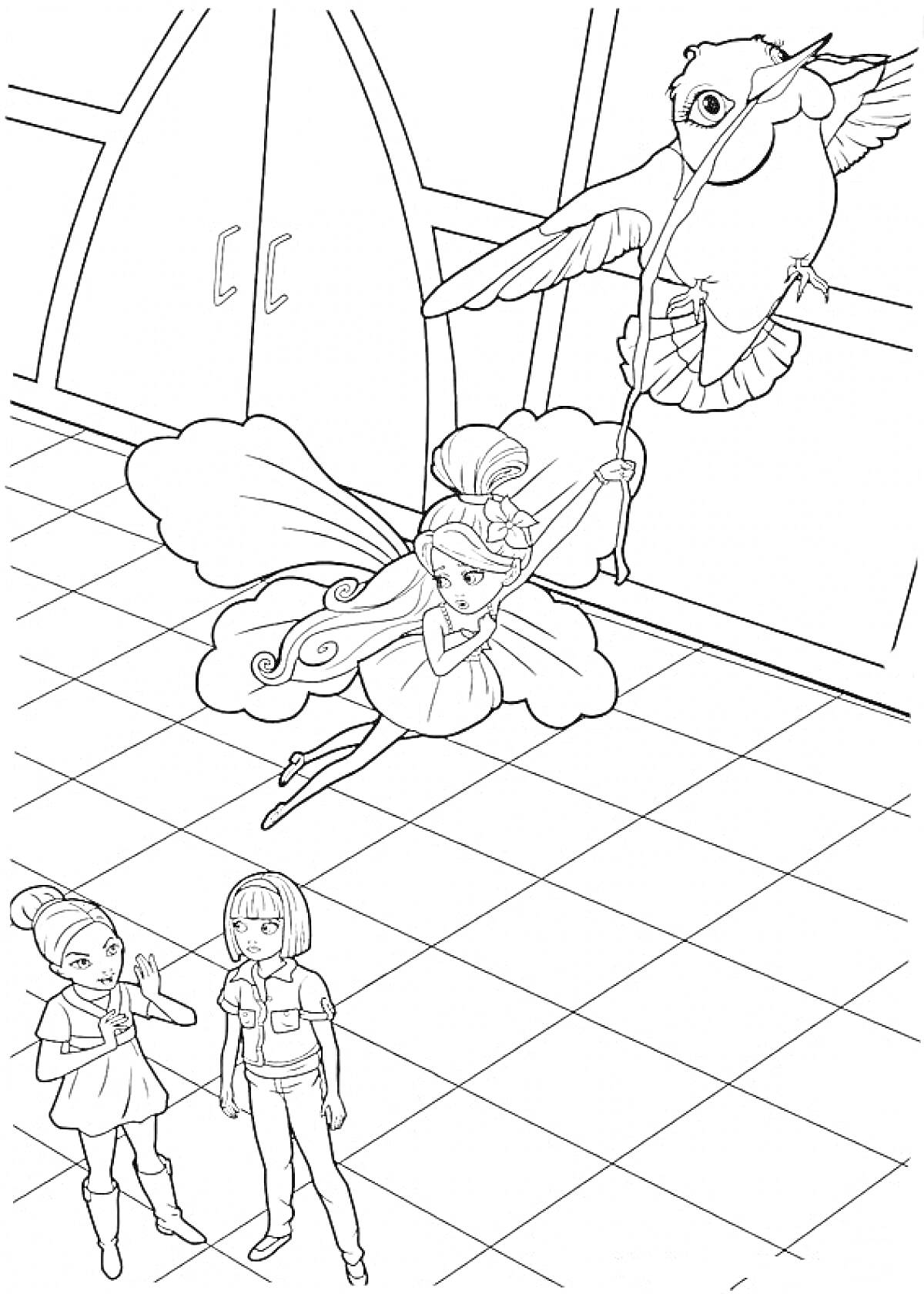 Барби Дюймовочка, летающая фея с большими крыльями, держащаяся за ножку птицы, две девушки на земле, одежда с короткими рукавами, плиточный пол.