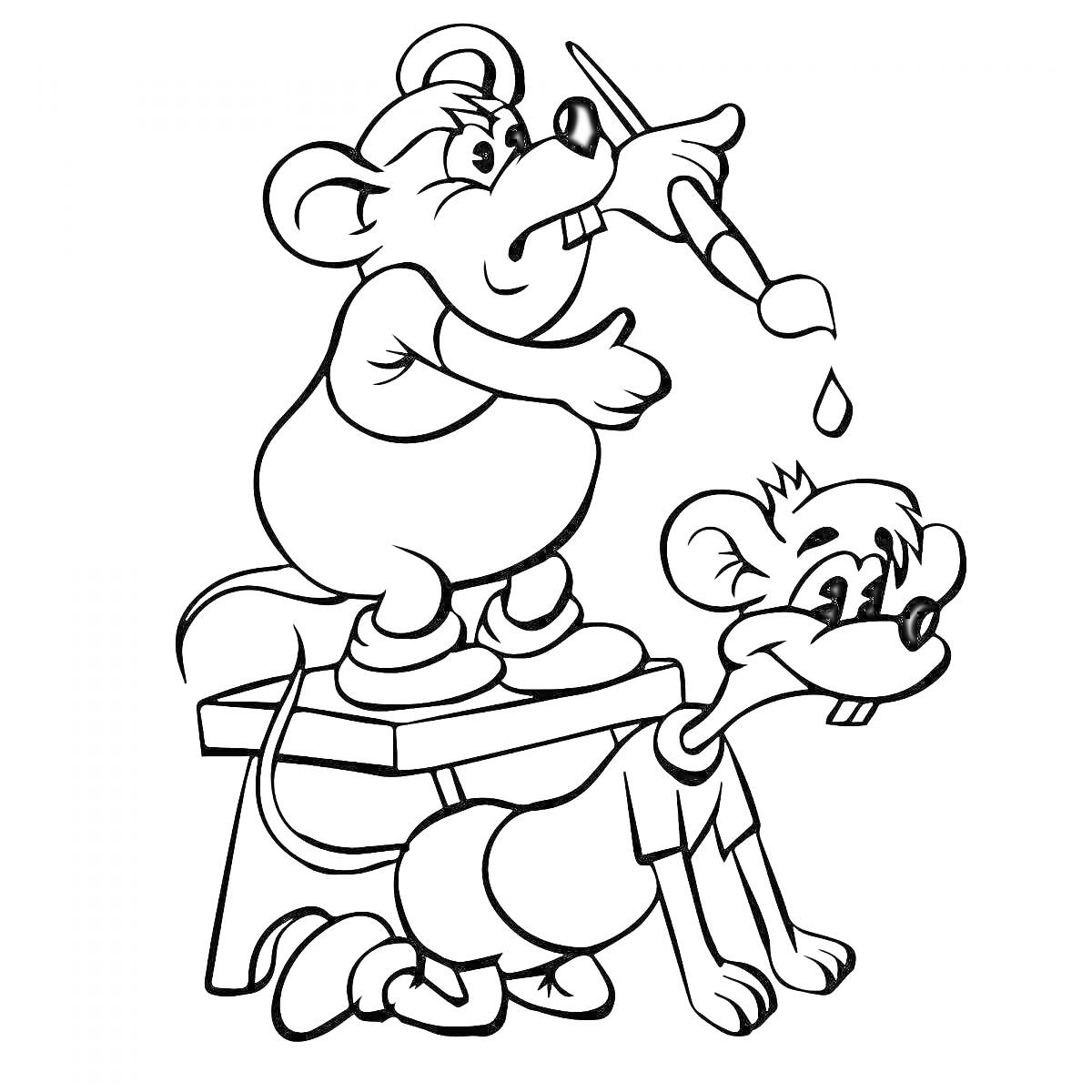Раскраска Мыши Леопольда, один мышонок с кистью на спине другого