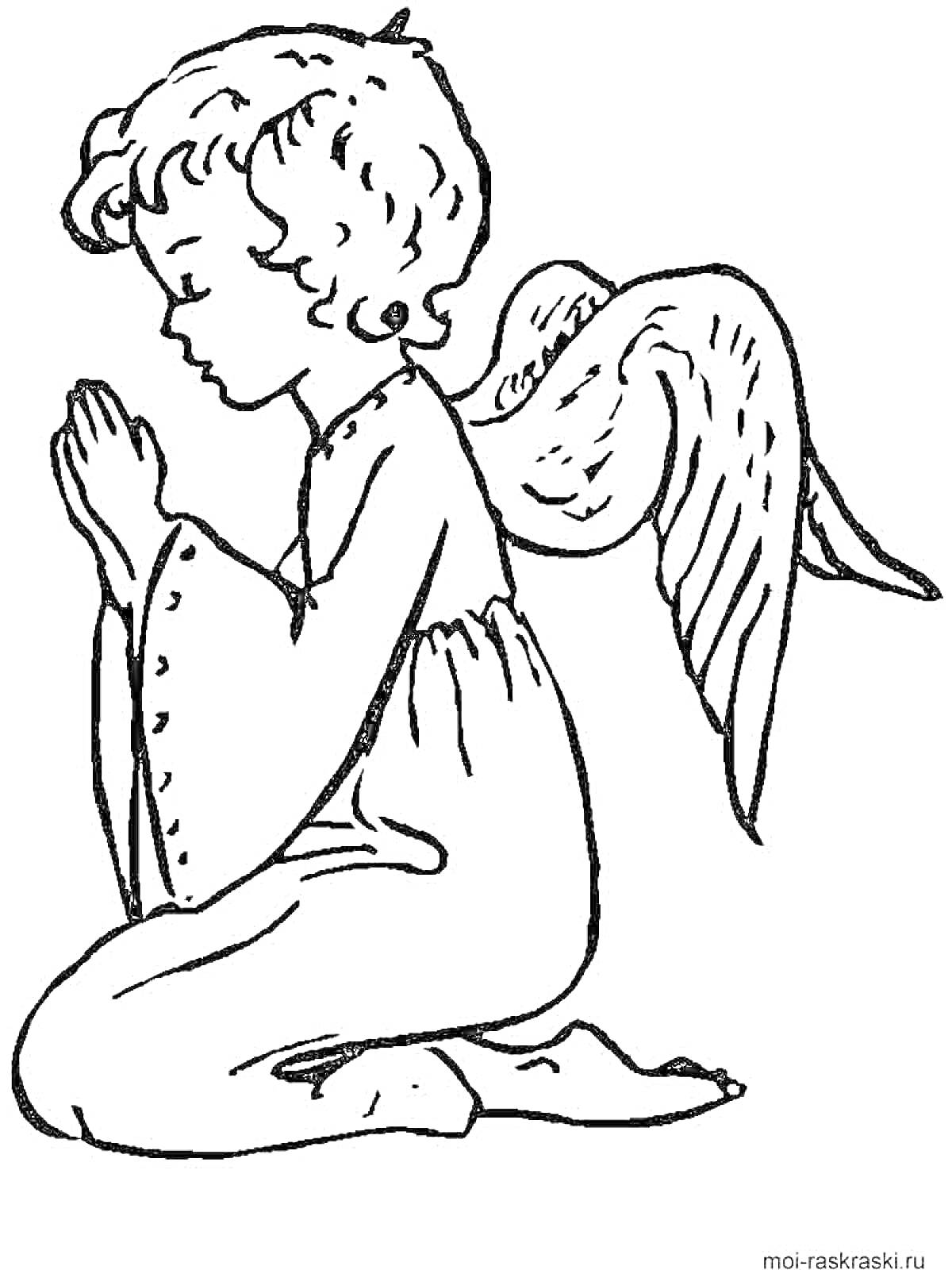 Раскраска Ангел, молящийся на коленях с закрытыми глазами