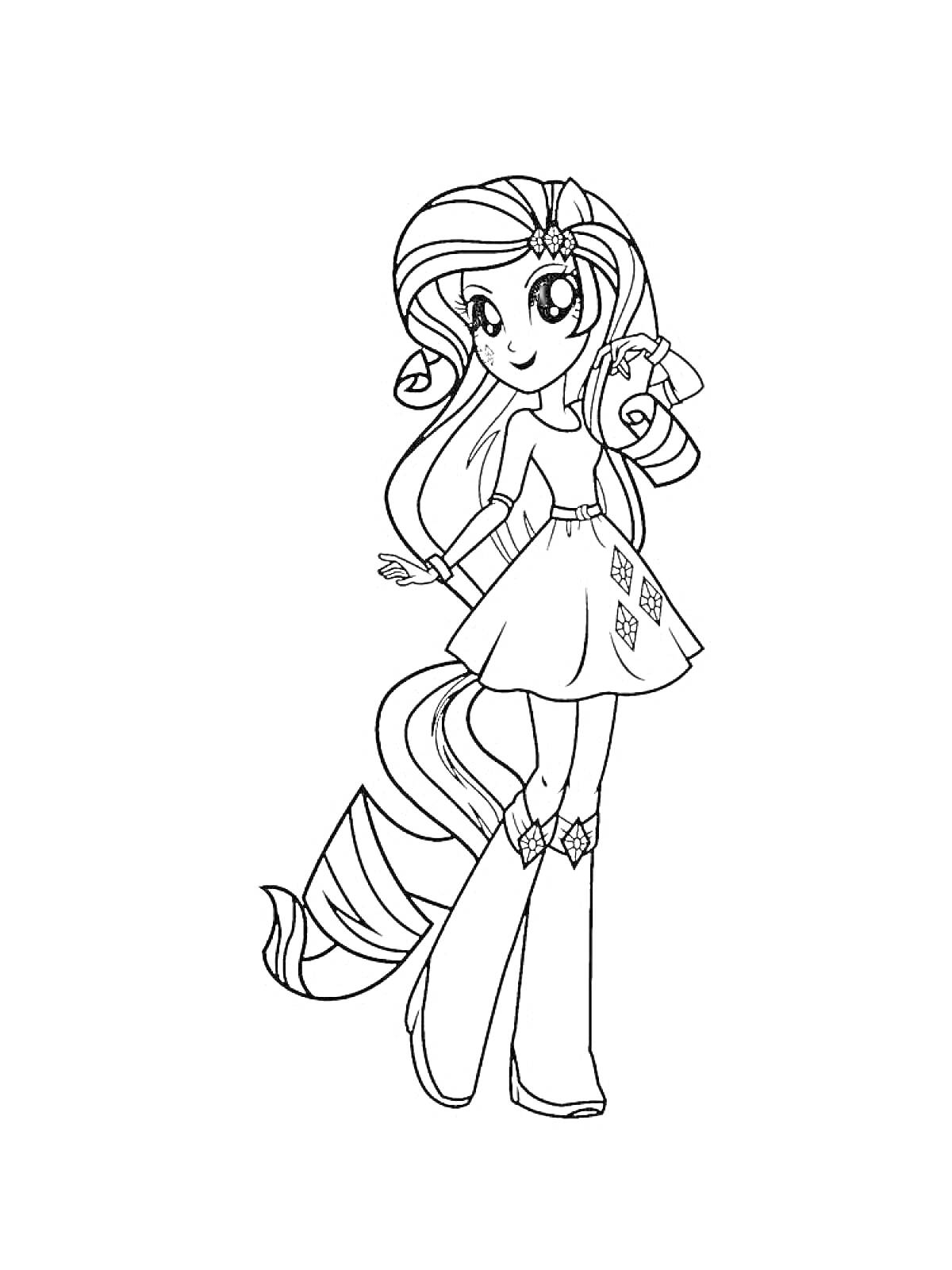 Раскраска Девушка из Эквестрии с длинными волосами и украшением в виде цветка, в платье с ромбами и сапогах