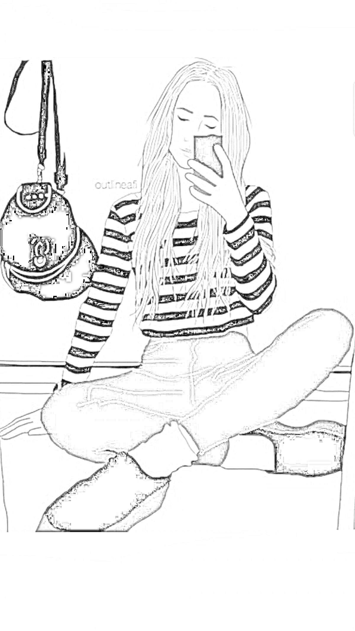 Раскраска Девушка в полосатой кофте и брюках, сидящая на полу с мобильным телефоном в руке, на фоне двух висящих сумок