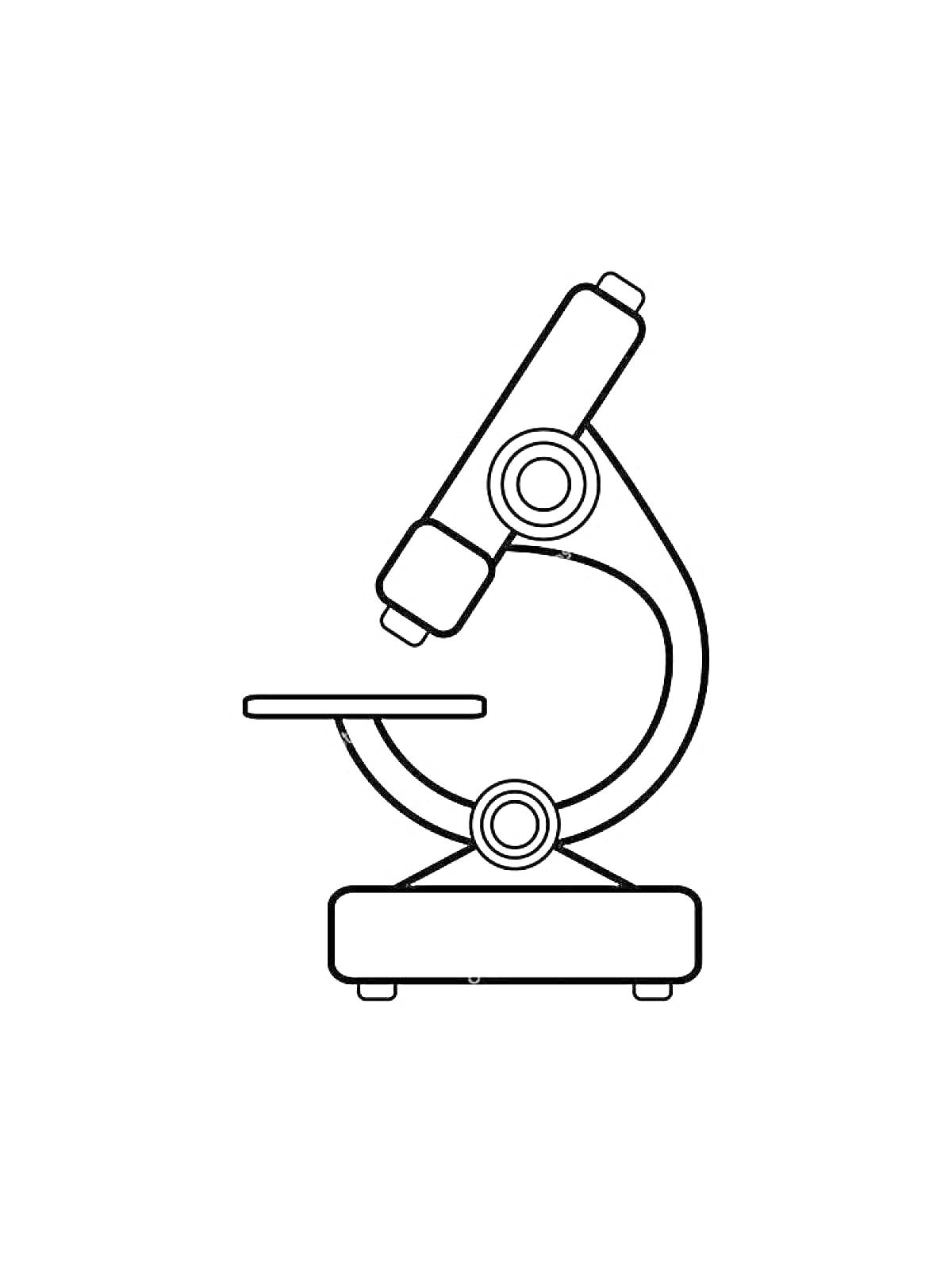 Раскраска Микроскоп с окуляром, тубусом, предметным столиком, основанием и фокусировочным винтом на четырёх ножках