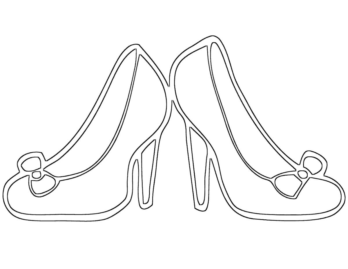 Раскраска Высокие туфли на каблуке с бантиками