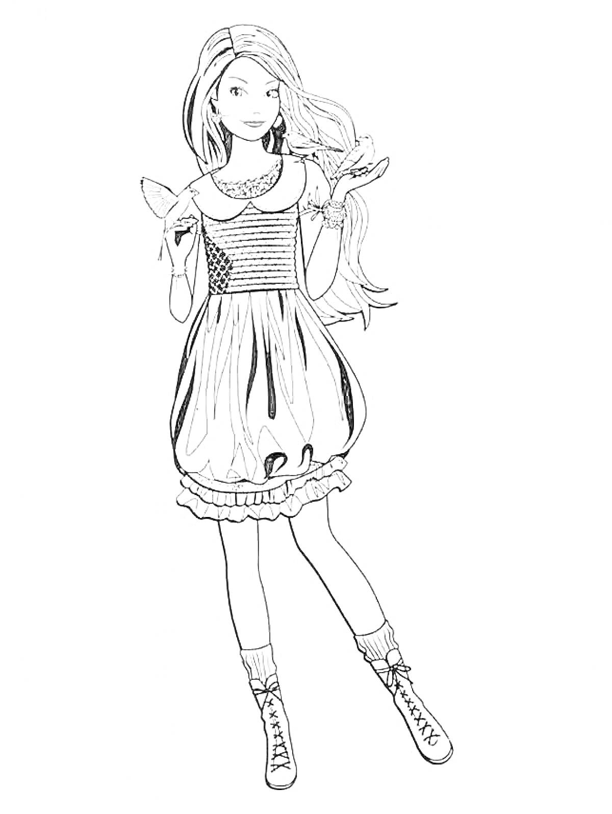 Девушка в платье с длинными волосами и бабочкой в руке