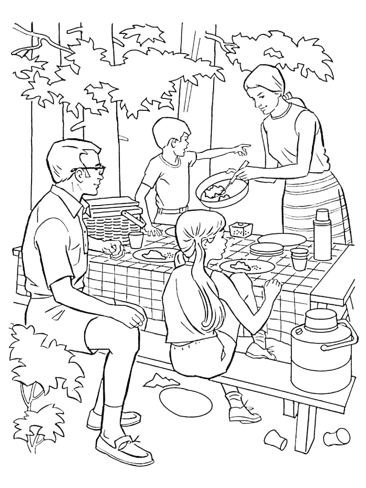 Раскраска Семейный пикник за обеденным столом на природе