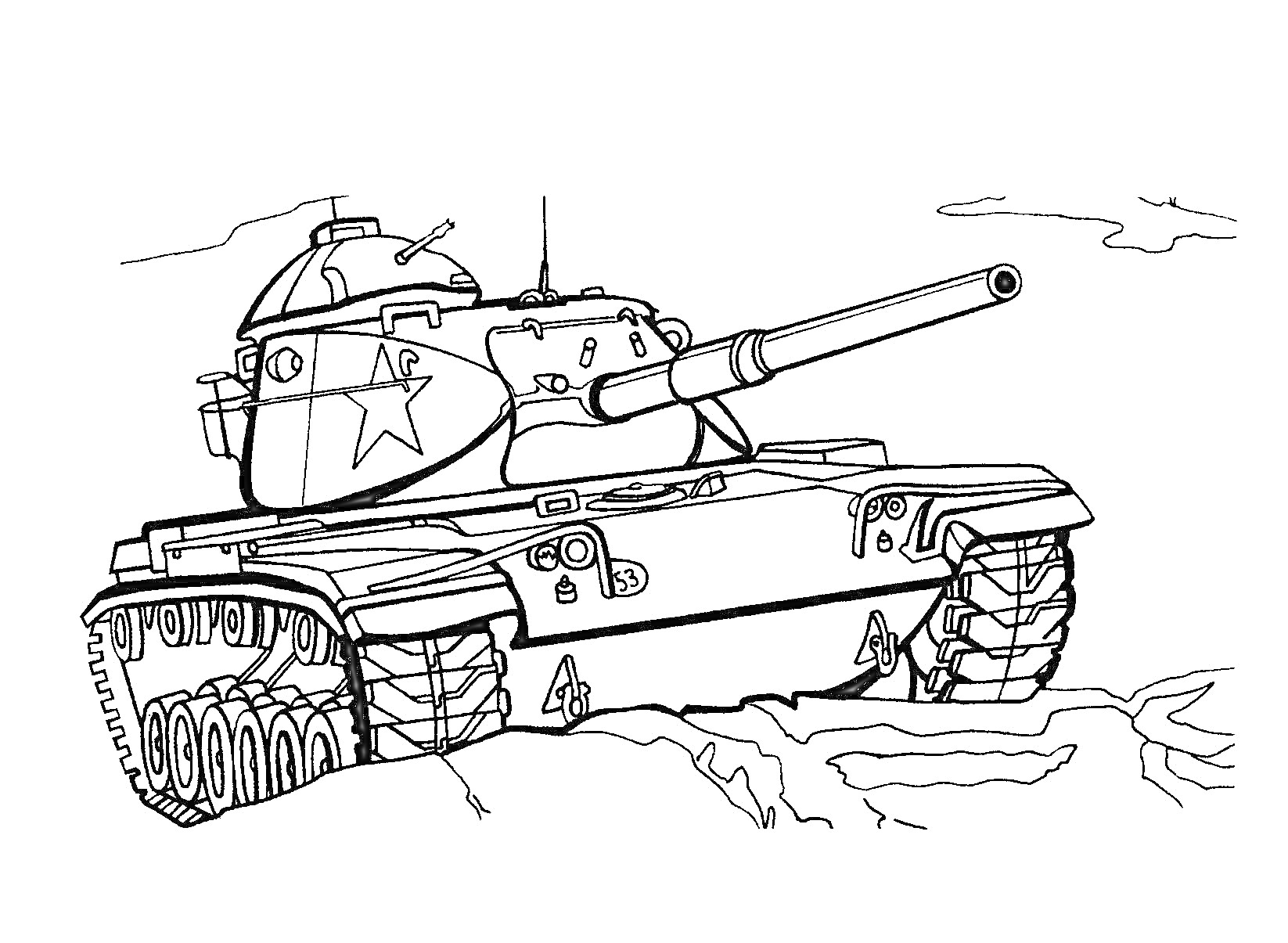 Танковый бой, на переднем плане танк с крупной пушкой, гусеницами и звездами на корпусе, на фоне облака и поле битвы