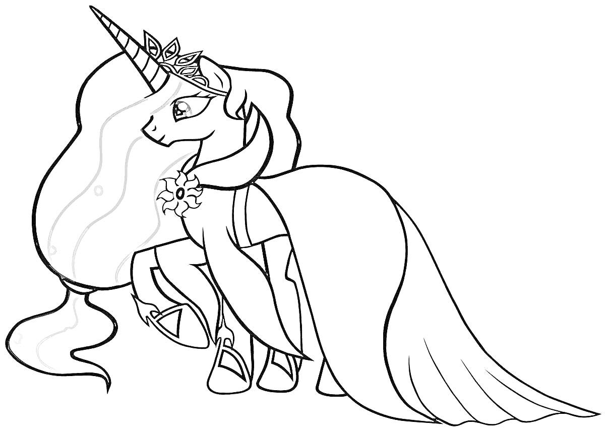 Раскраска Пони с длинной гривой, короной и ожерельем