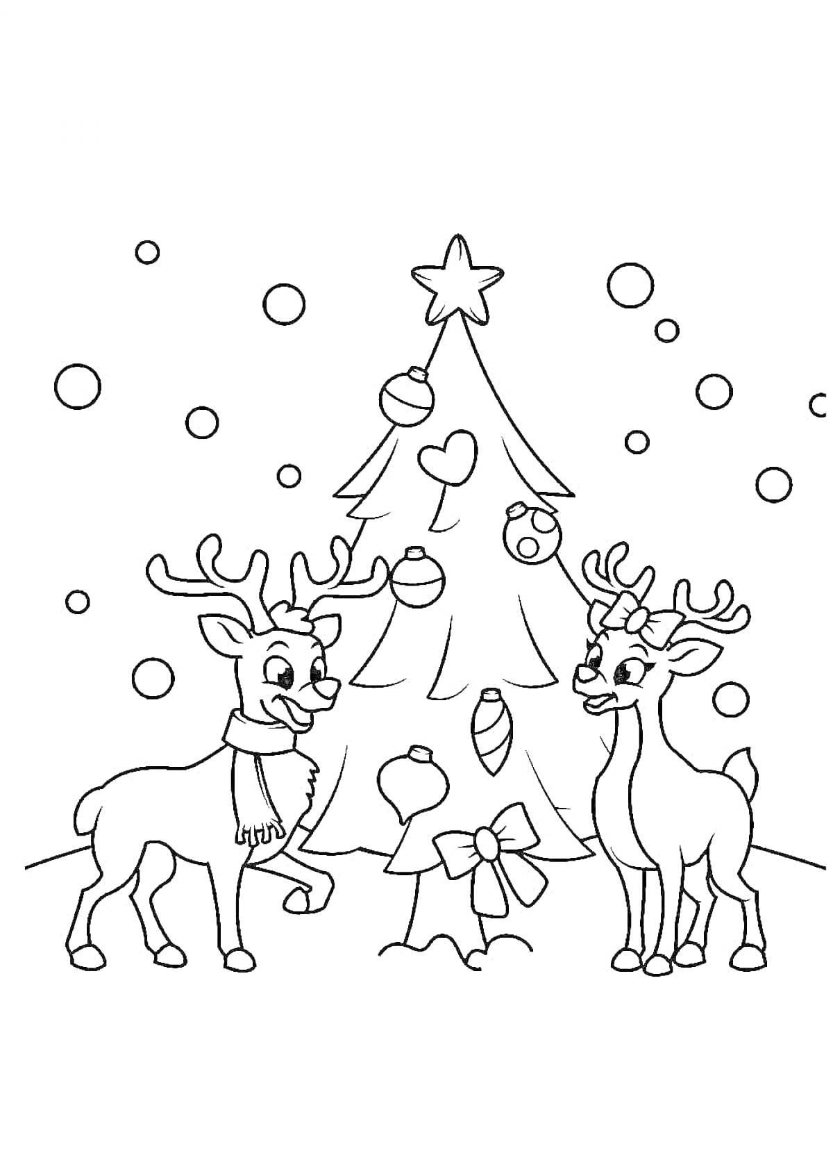 Раскраска Олени с шарфом перед новогодней ёлкой с игрушками и снежинками