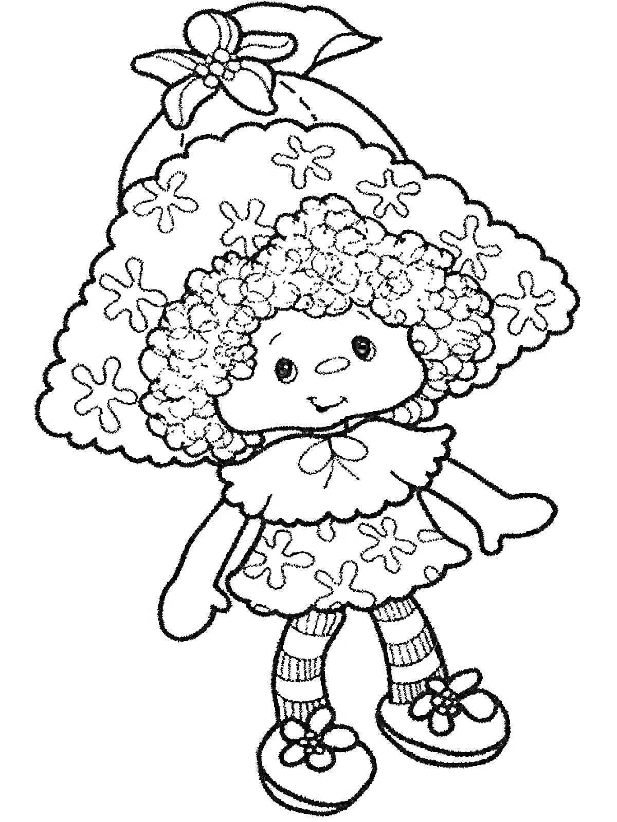 Раскраска Кукла в шляпе с бантиком, в платье с цветочным узором, с кудрявыми волосами, в колготках с полосками и туфельках с цветами