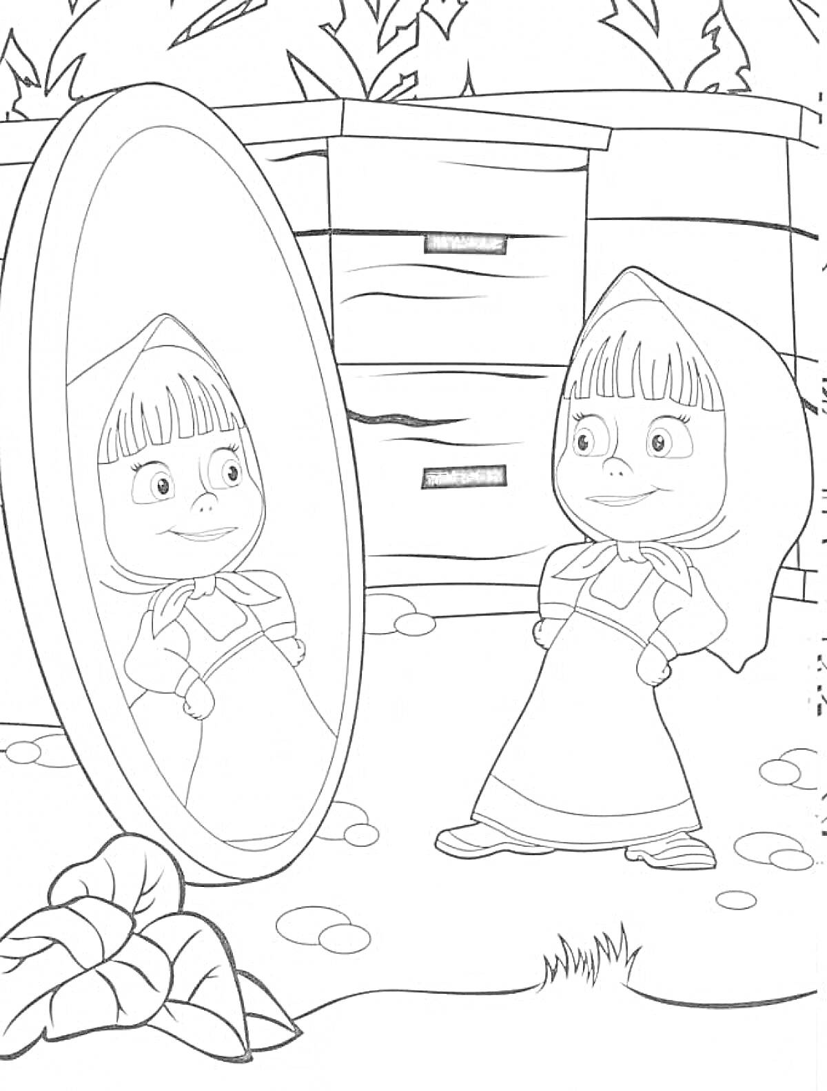 Маша смотрит на своё отражение в зеркале возле домика