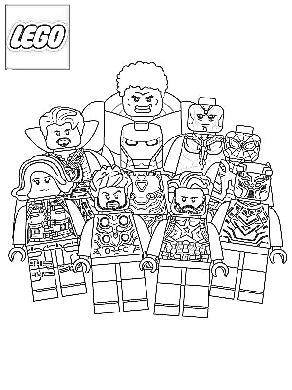 На раскраске изображено: Лего, Мстители, Железный человек, Капитан америка, Черная пантера, Черная вдова, Тор, Доктор стрэндж, Халк
