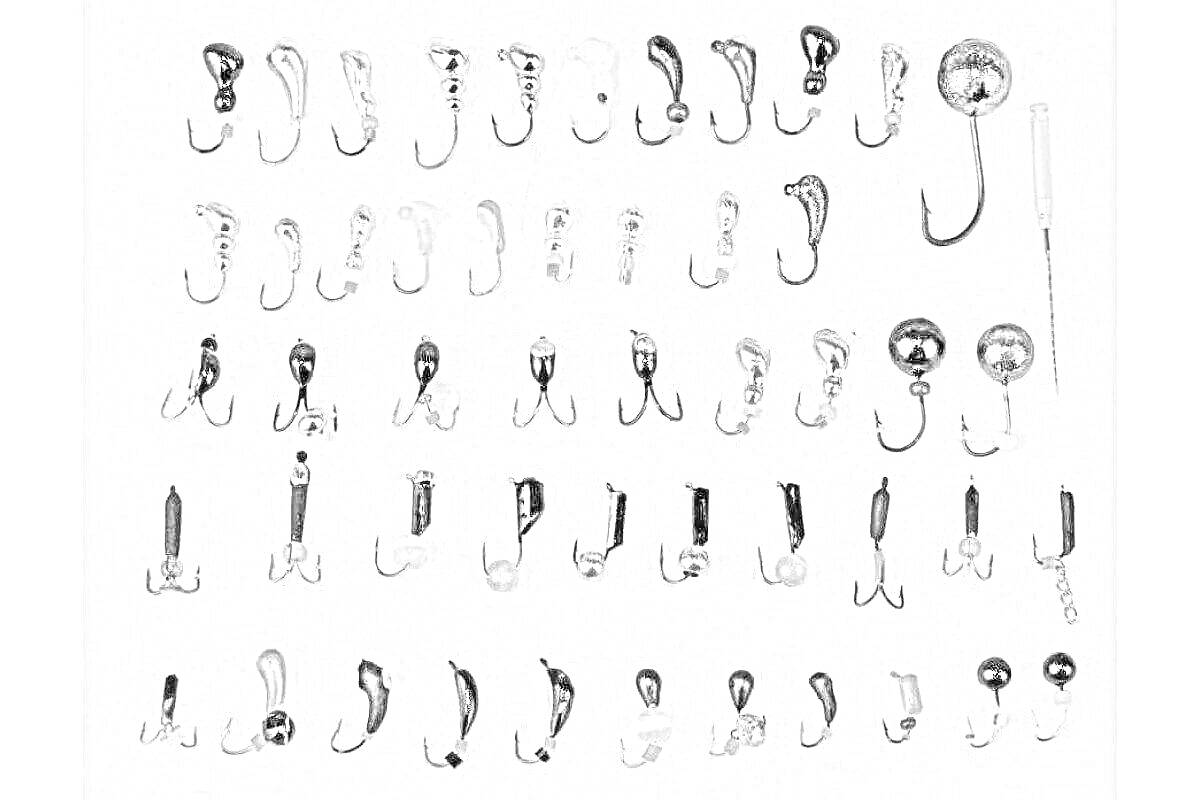 Раскраска Набор мормышек разных форм и размеров, включая крючки с шариками, крючки с различными головками и различными элементами.