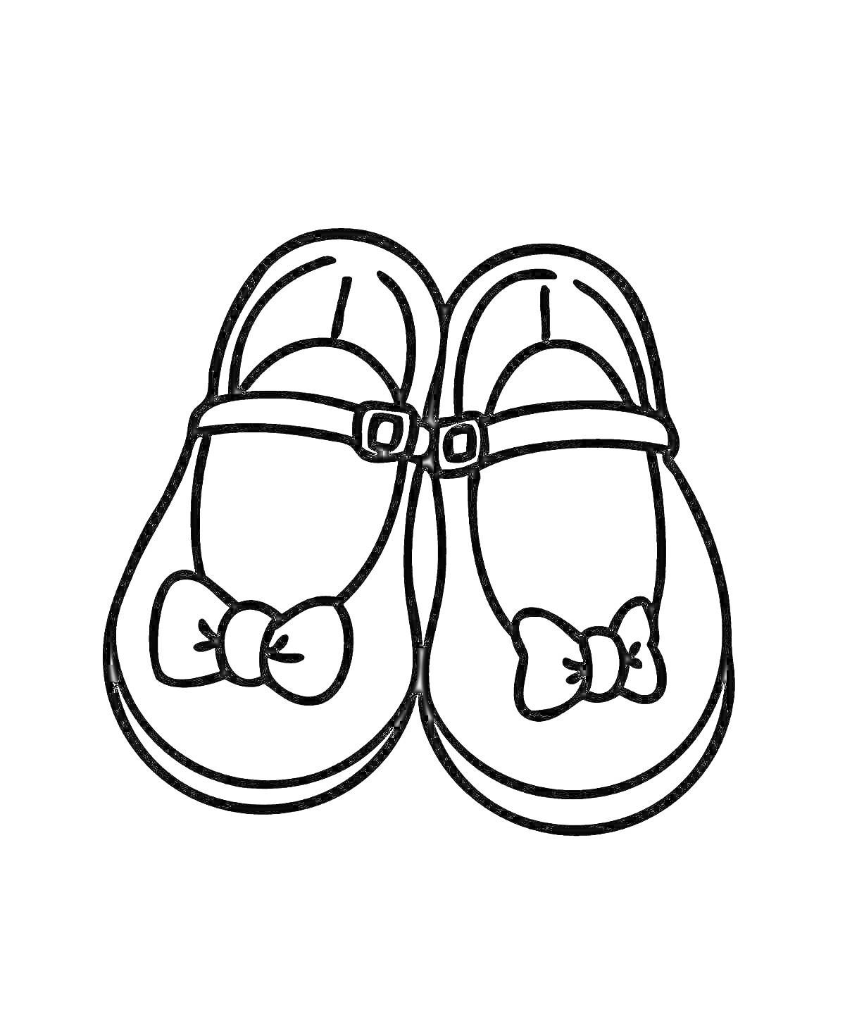 Раскраска Детские туфли с пряжкой и бантиками