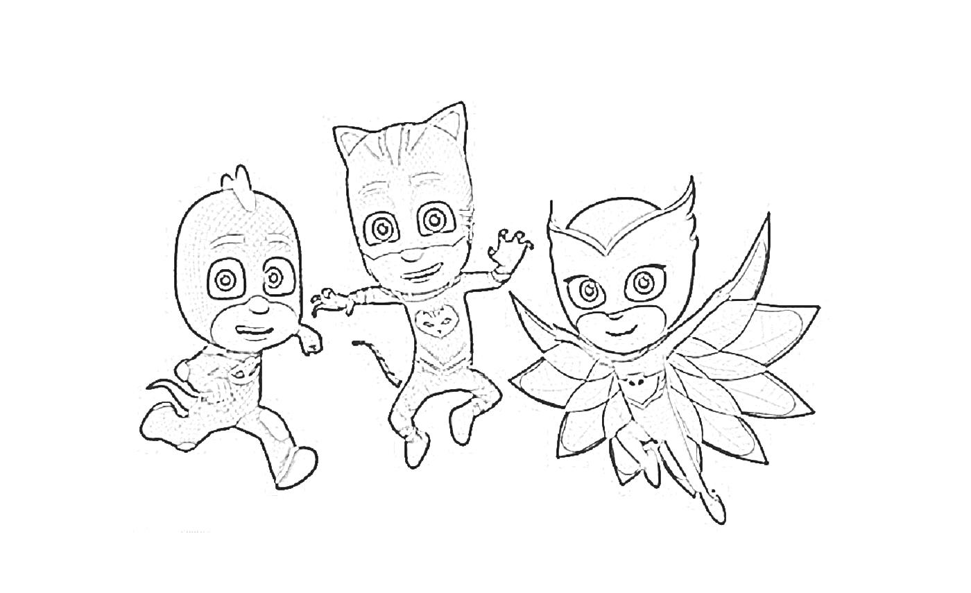Три героя в масках: ребенок с маской и хвостом, ребенок с маской и ушами, ребенок с маской и крыльями.