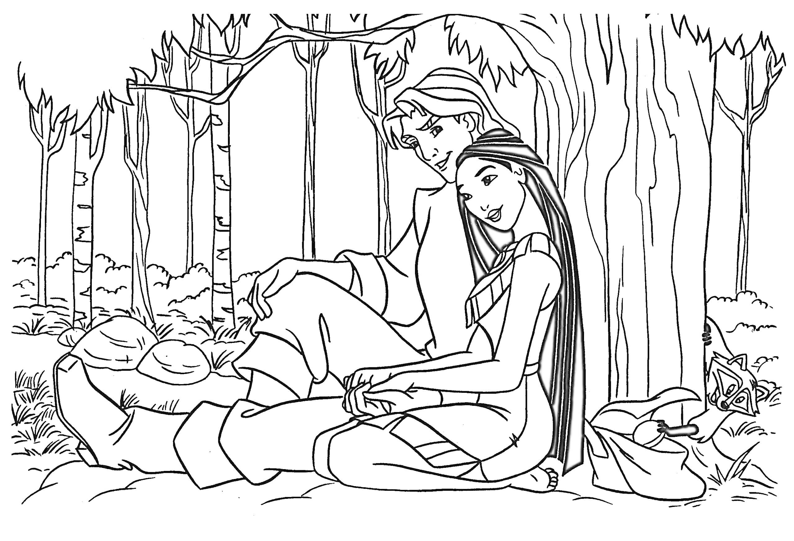 Покахонтас и юноша сидят на земле, облокотившись на дерево в лесу