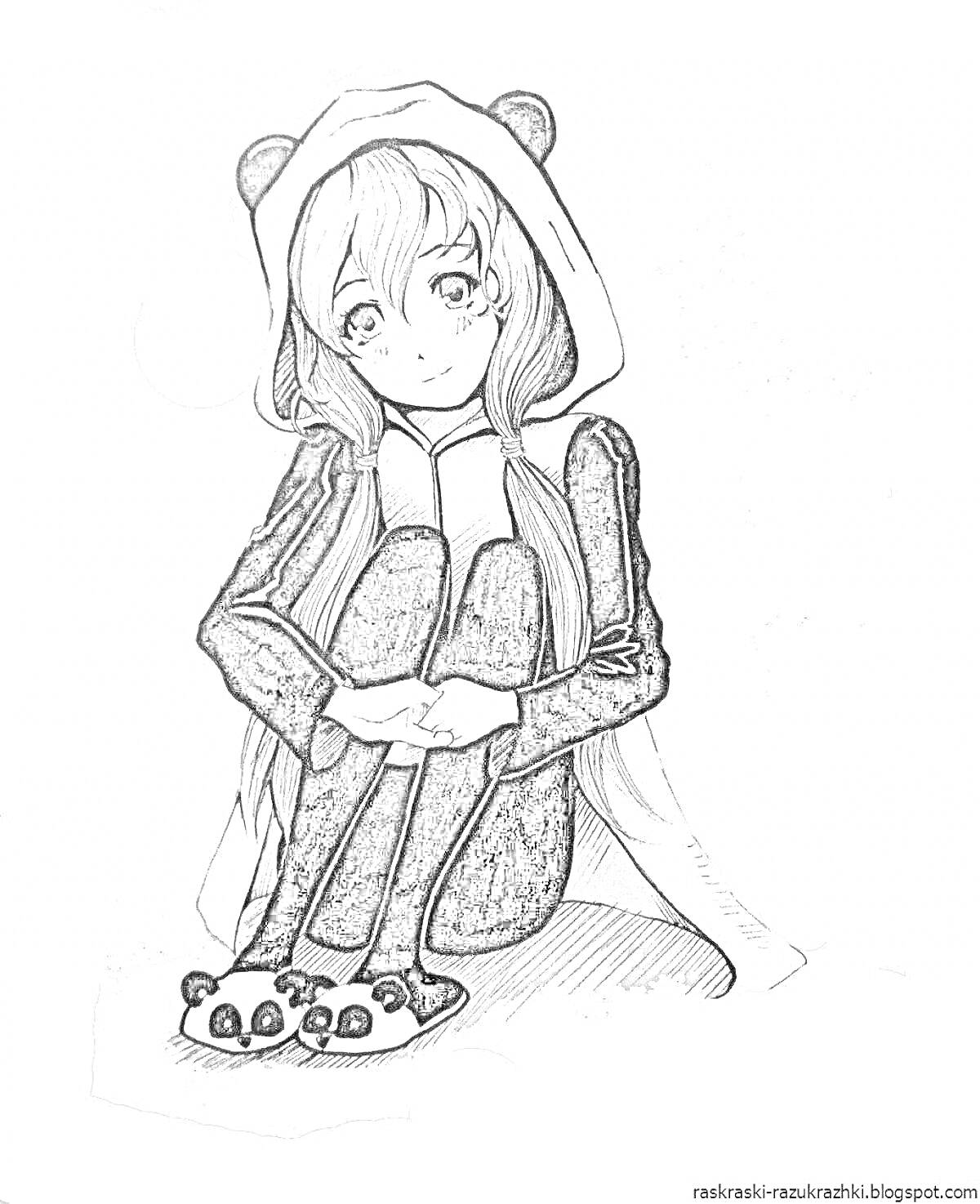 Раскраска Девочка в кигуруми панды, сидящая с согнутыми коленями