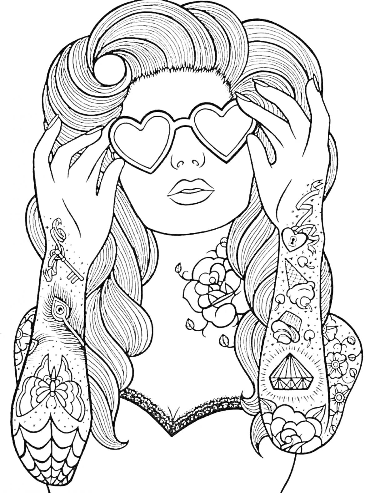 Раскраска Женщина с длинными волнистыми волосами и сердечными очками, татуировки на руках и плечах