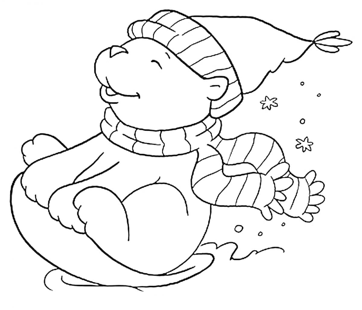 Раскраска Медвежонок в шапке и шарфе катается на санках, снежинки на заднем плане