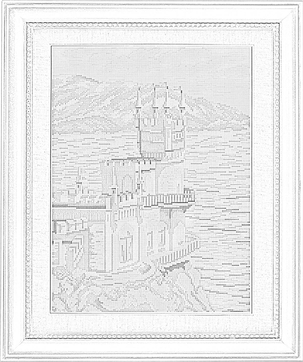 Замок Ласточкино Гнездо на скале с видом на море и горы на заднем фоне