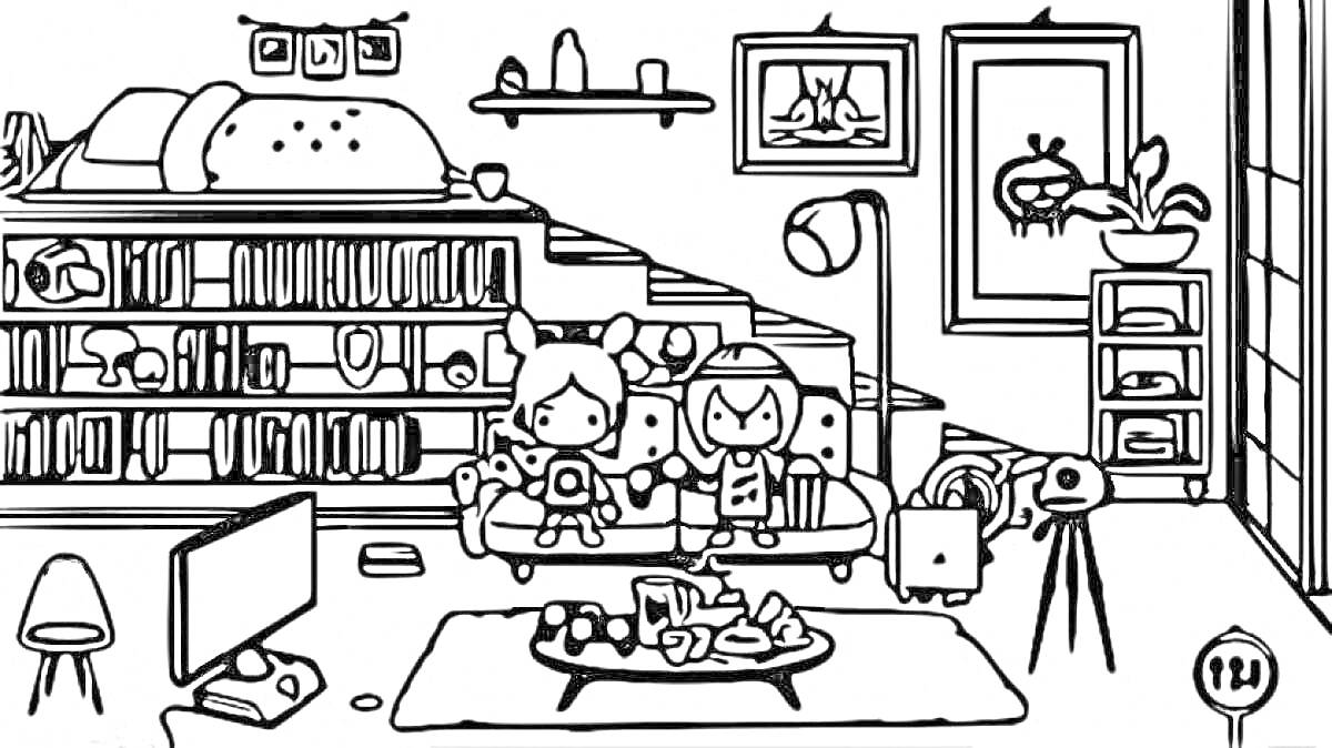Раскраска Гостиная с кроватью на подиуме и полками, диван с двумя персонажами, напольная лампа, телевизор, кофейный столик с печеньем, камера на треноге