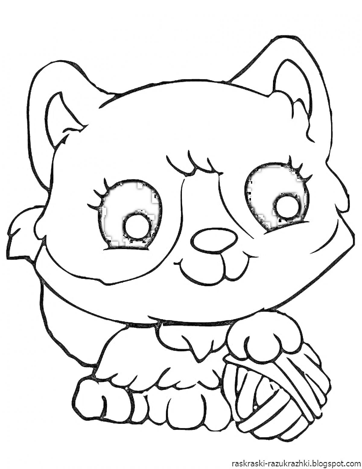 Раскраска Милый пушистый котенок с клубком пряжи