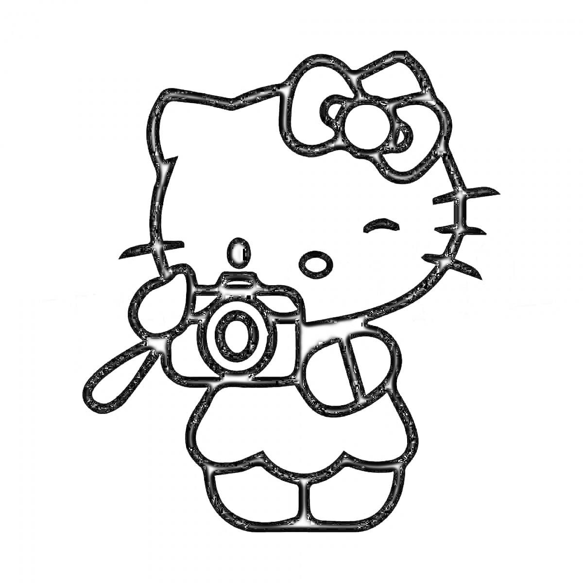 Раскраска Hello Kitty с фотоаппаратом и бантом на голове