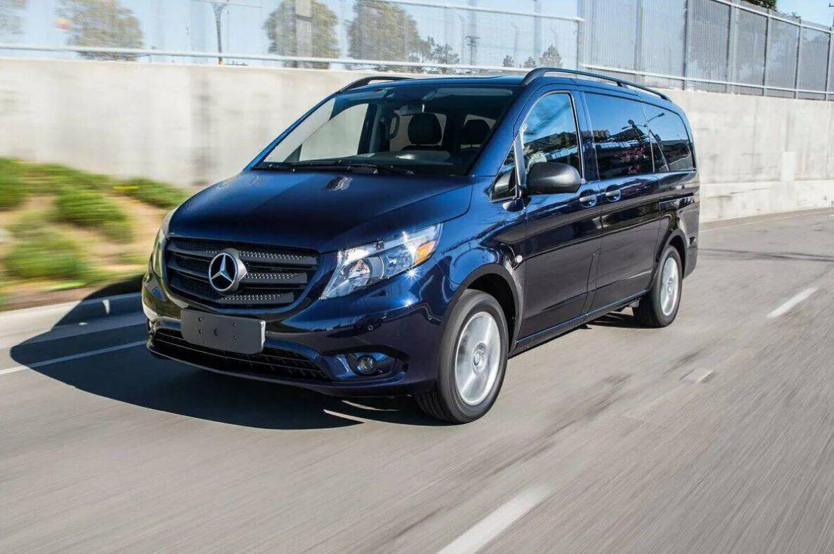 Минивэн картинки. Минивэн Мерседес Бенц 2017. Mercedes Benz metris Passenger van. Мерседес 7 местный минивэн. Mercedes-Benz metris 2010 года.