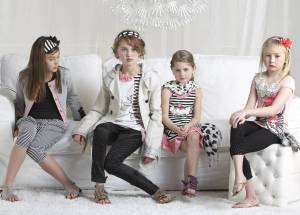 Раскраска модные для девочек всех возрастов #8 #401372
