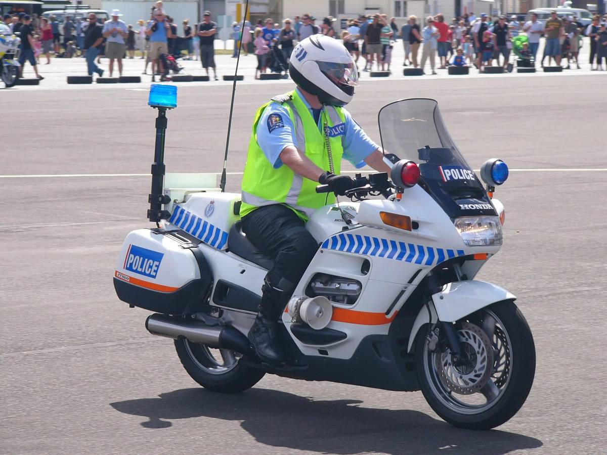 Мотоцикл полицейский #11