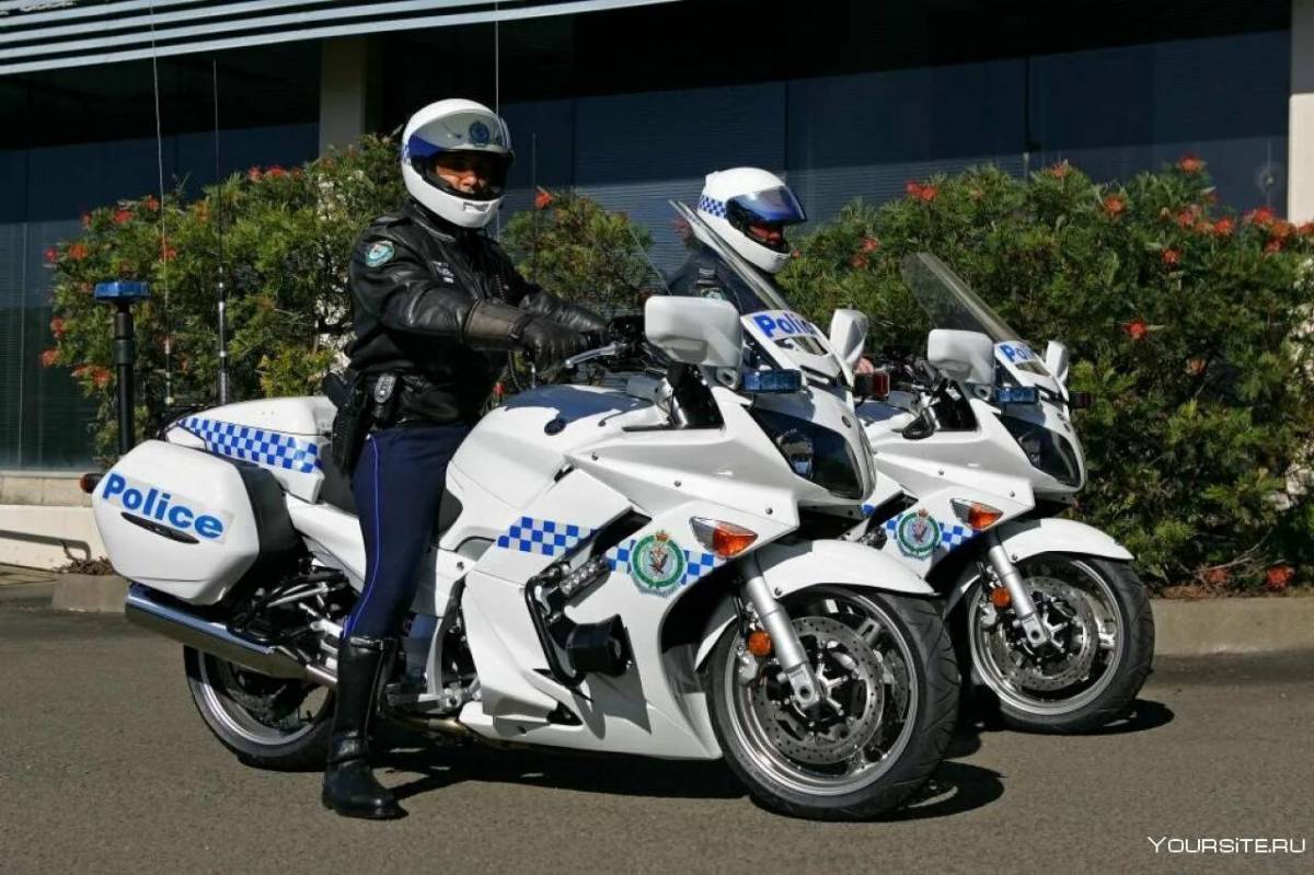 Мотоцикл полицейский #16