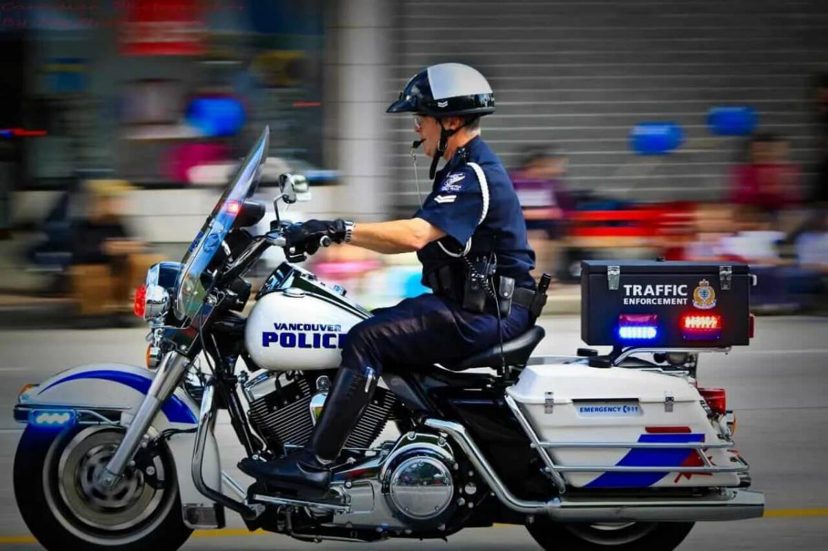 Мотоцикл полицейский #35