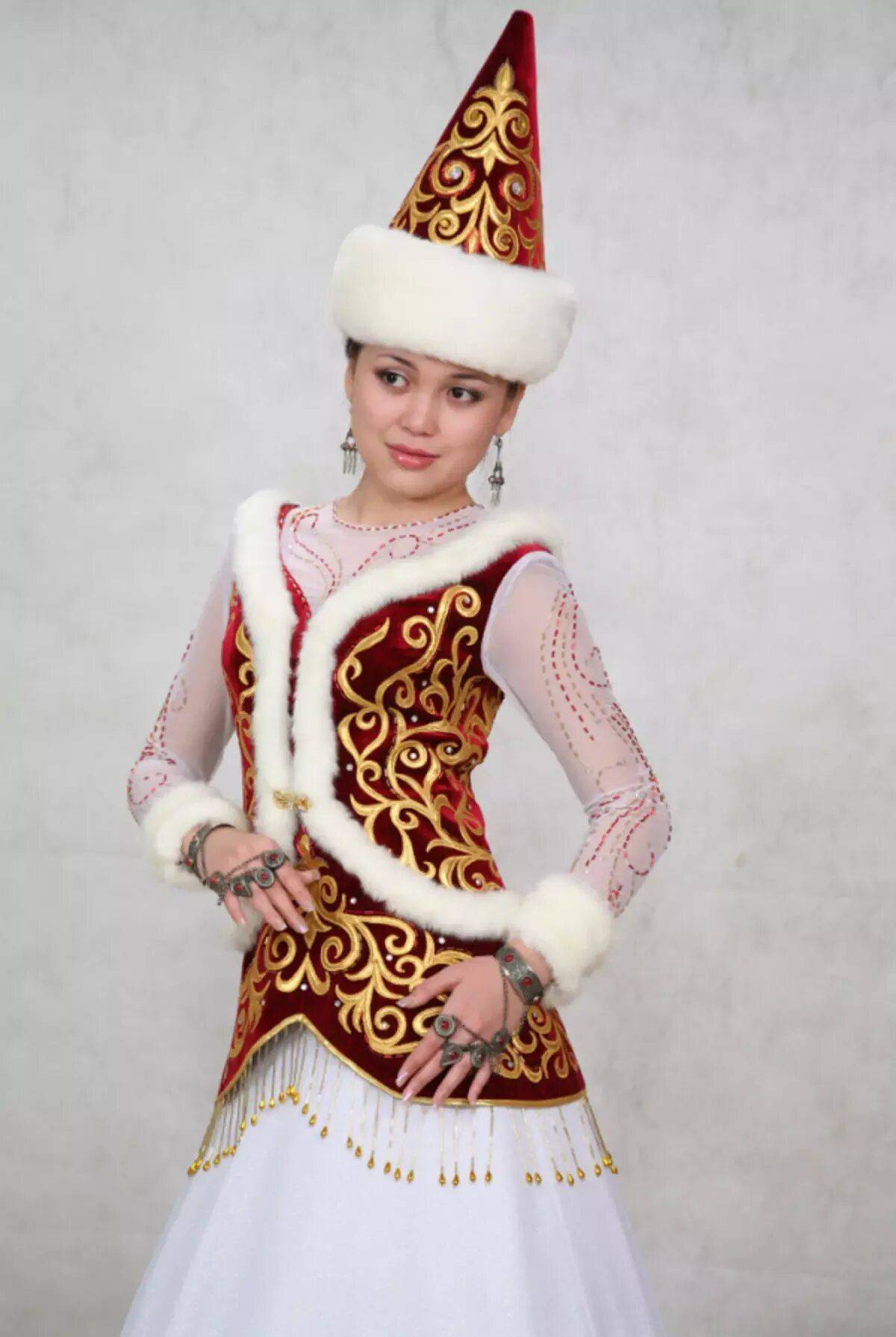 Национальные костюмы казахов камзол
