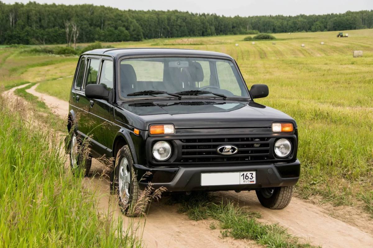 Авто нива смоленская область. Lada 4x4 (Нива). Лада 4 4 Урбан. Лада 4х4 2131 Урбан. Нива 4x4 Урбан.