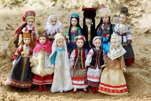 Раскраска народные костюмы россии народов #30 #416042