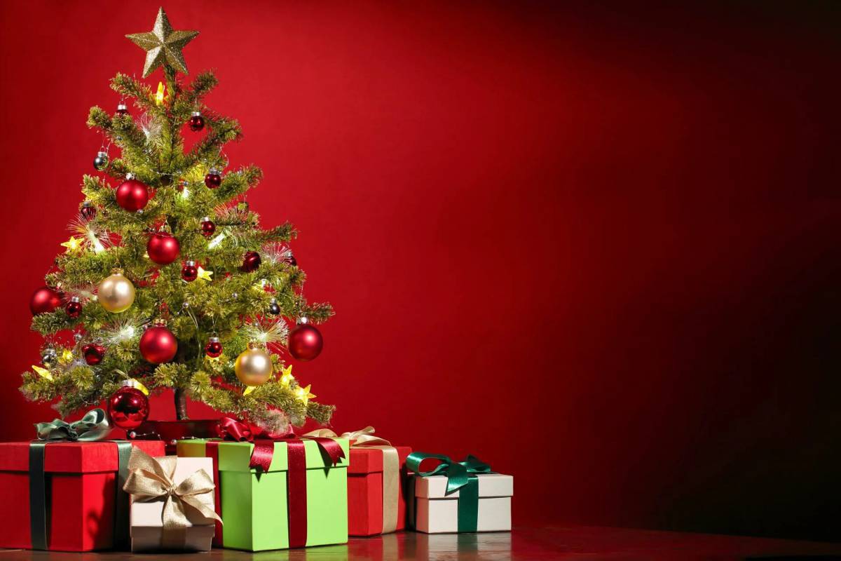 Новогодняя елка с подарками #27