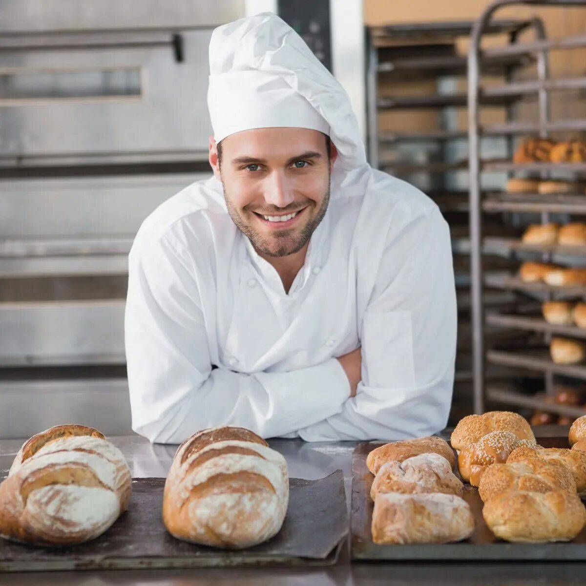 Chef baker. Пекарь. Пекарь хлебобулочных изделий. Хлеб пекарня. Пекарь с хлебом.