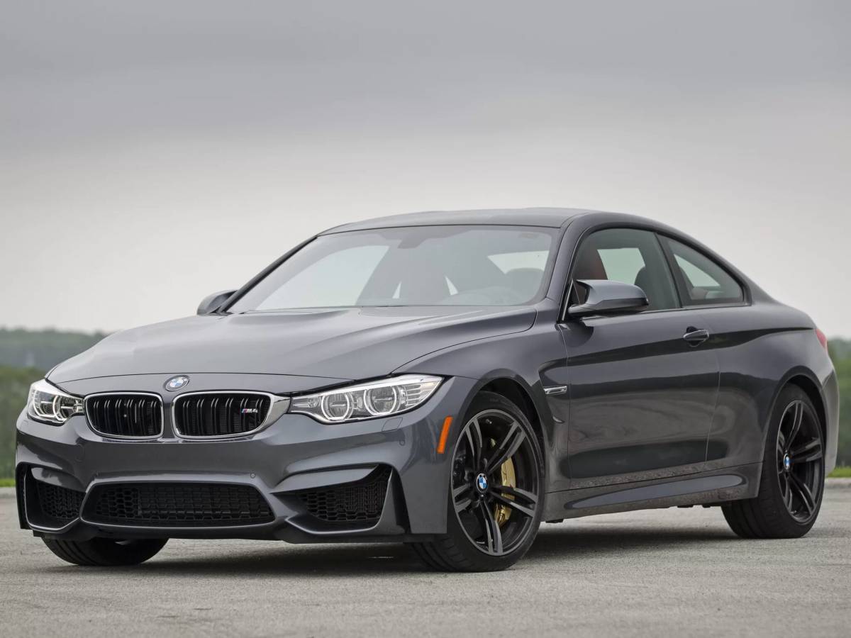 BMW 4 Gray