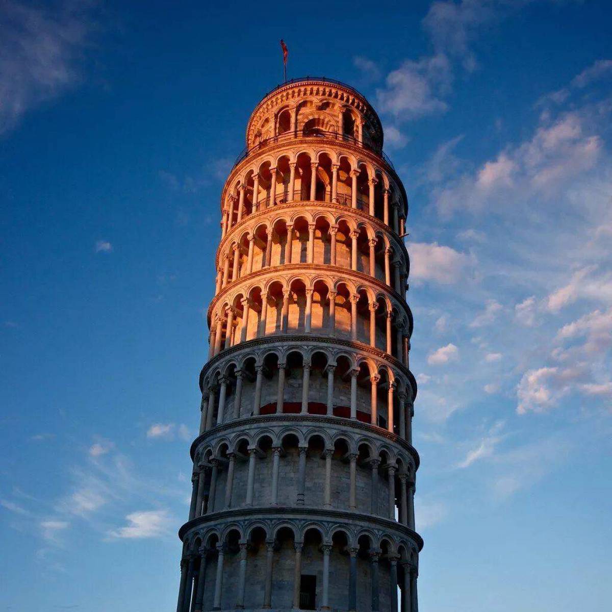 Башни пал. Падающая Пизанская башня. Пизанская башня ЮНЕСКО. Падающая башня в Пизе. Пезан Кая башня.