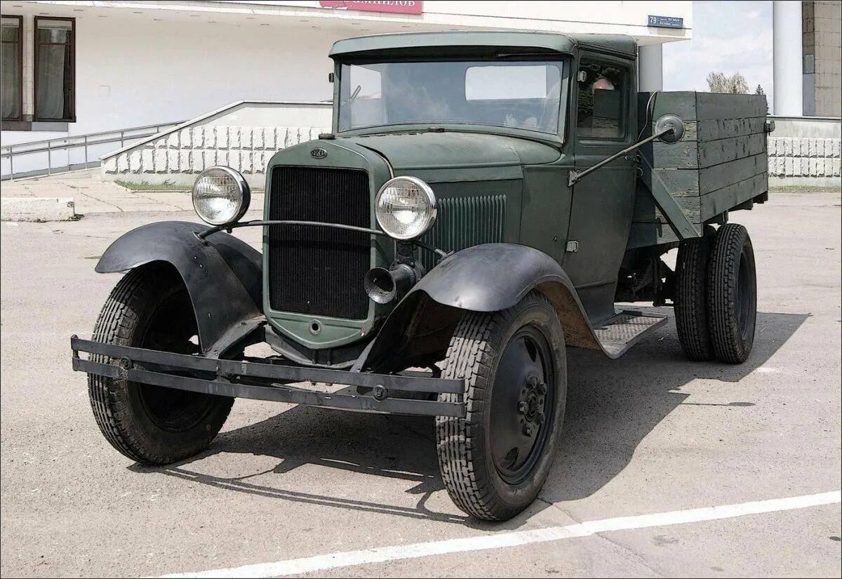 Полуторка автомобиль. Грузовик полуторка ГАЗ-АА. Полуторка машина ГАЗ АА. ГАЗ АА 1932 года. ГАЗ АА полуторка Форд.
