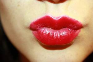 Раскраска поцелуй губы #21 #457402