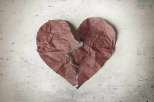 Раскраска разбитое сердце #15 #467432