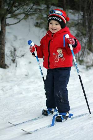 Раскраска ребенок на лыжах #27 #470820