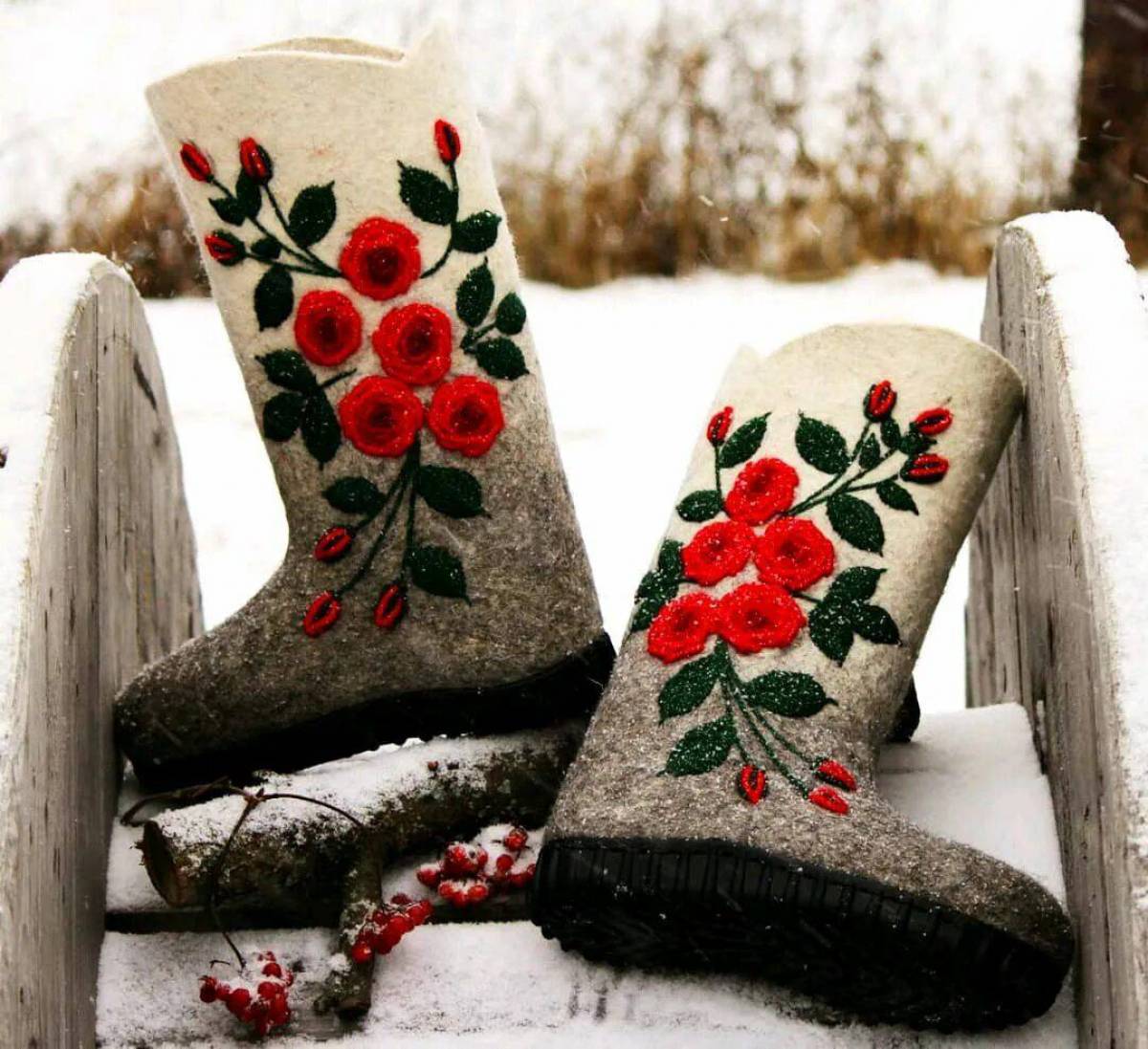Купить валенки для костюма деда мороза в Москве | Интернет магазин centerforstrategy.ru