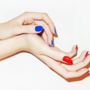 Раскраска рука с ногтями для маникюра #17 #480133