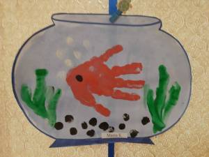 Раскраска рыбки плавают в аквариуме средняя группа #19 #482329