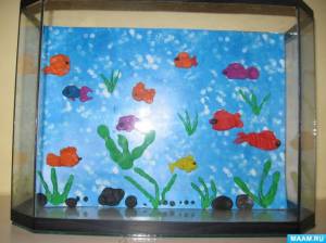 Раскраска рыбки плавают в аквариуме средняя группа #21 #482331