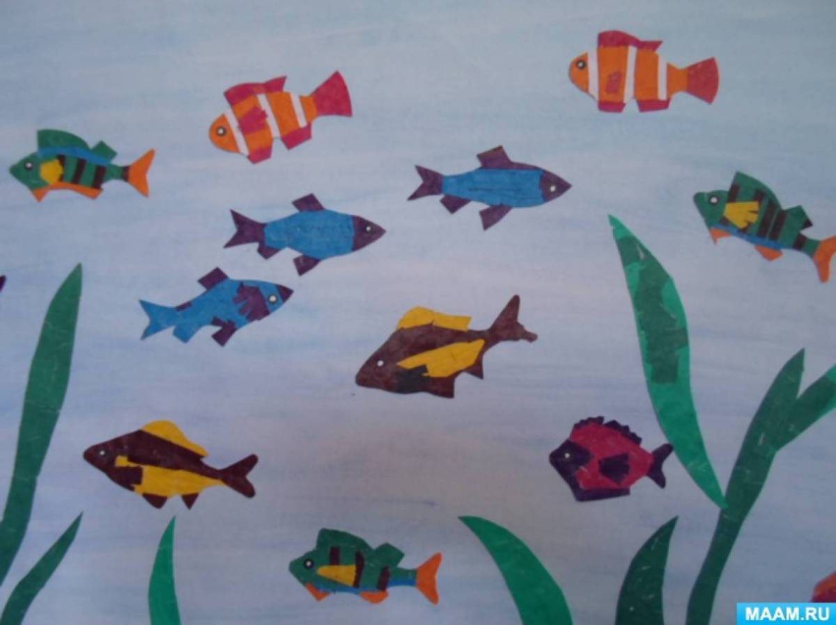 Рыбки плавают в аквариуме средняя группа #14