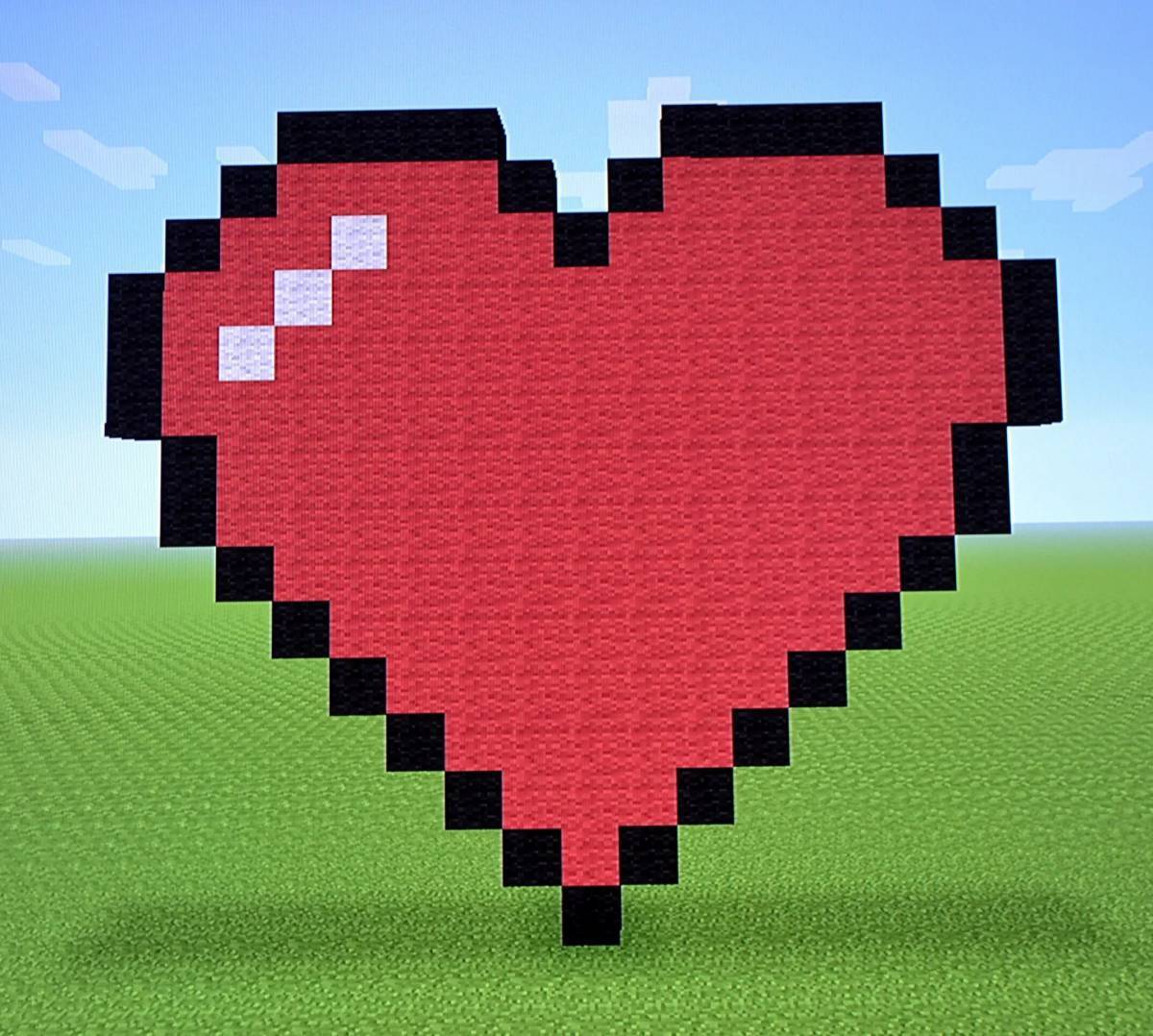 Сердечки игроков майнкрафт. Сердечко в МАЙНКРАФТЕ. Пиксельное сердце. Сердечко пиксель. Сердце в МАЙНКРАФТЕ постройка.